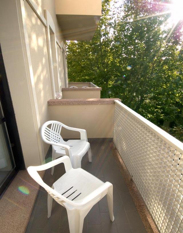 Residence Caterina Cattolica Exterior photo